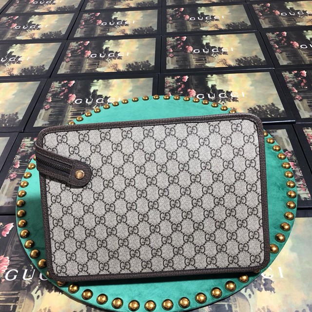 Gucci經典款女包 597619 古馳GUCCI奢侈品 男士經典手拿包  gqy1927